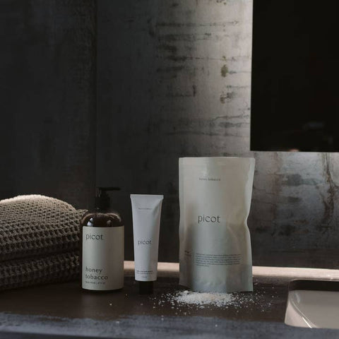 Honey Tobacco Bath Soak