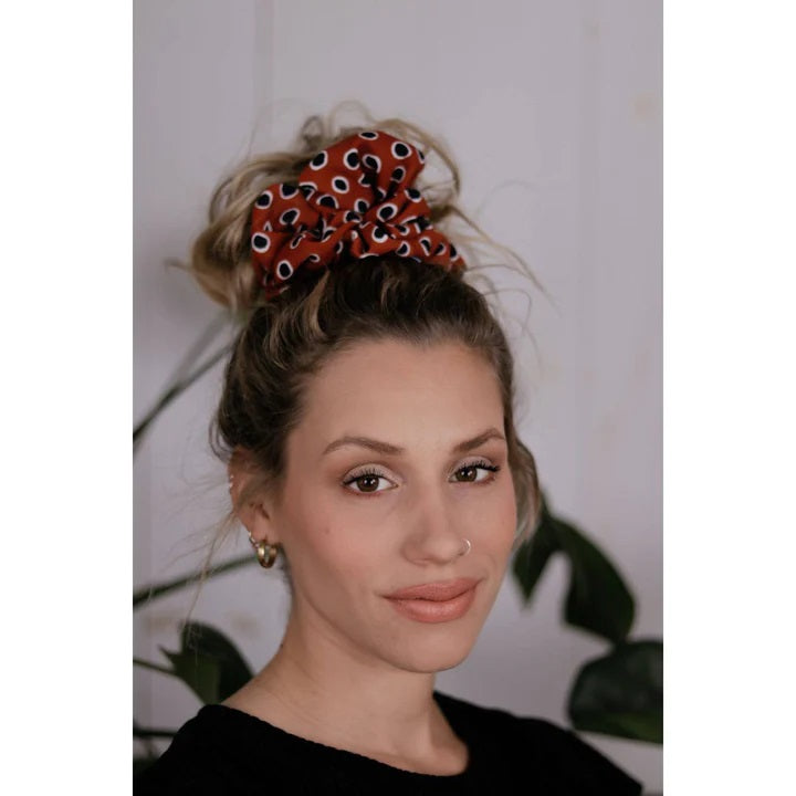 female model with extra large scrunchie