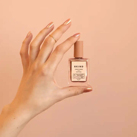 Vegan & 21-free Nail Polish - Glazed on nails