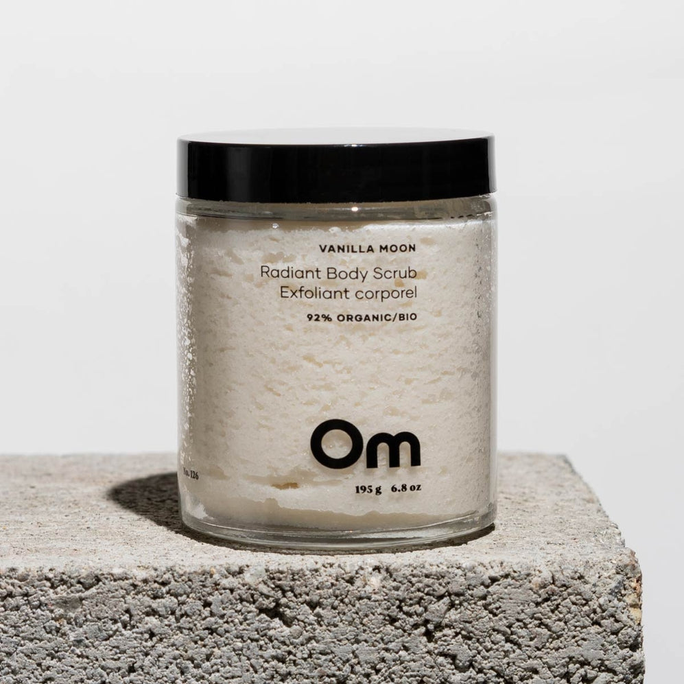 om organics vanilla moon body scrub