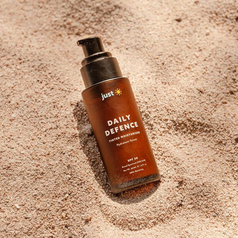 Daily Defence Tinted Moisturizer 30 Spf