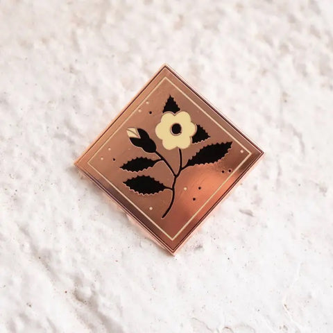 Flower pin