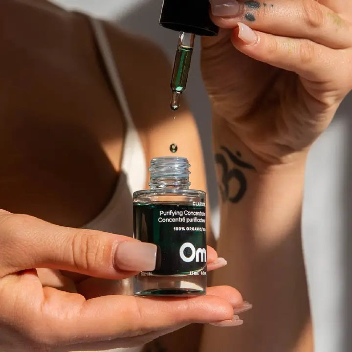 Om Organics - Clarity Purifying Concentrate texture