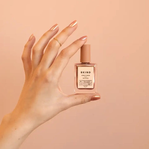 Vegan & 21-free Nail Polish - Glazed on nails