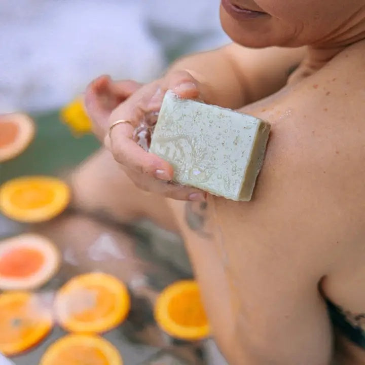 Rosco Emmit - Grapefruit Yuzu Bar Soap  in bath